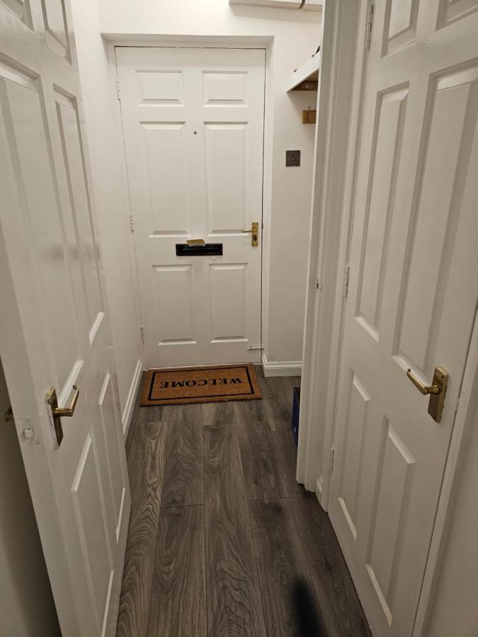 ディドコット1 Bed Modern Flatアパートメント エクステリア 写真